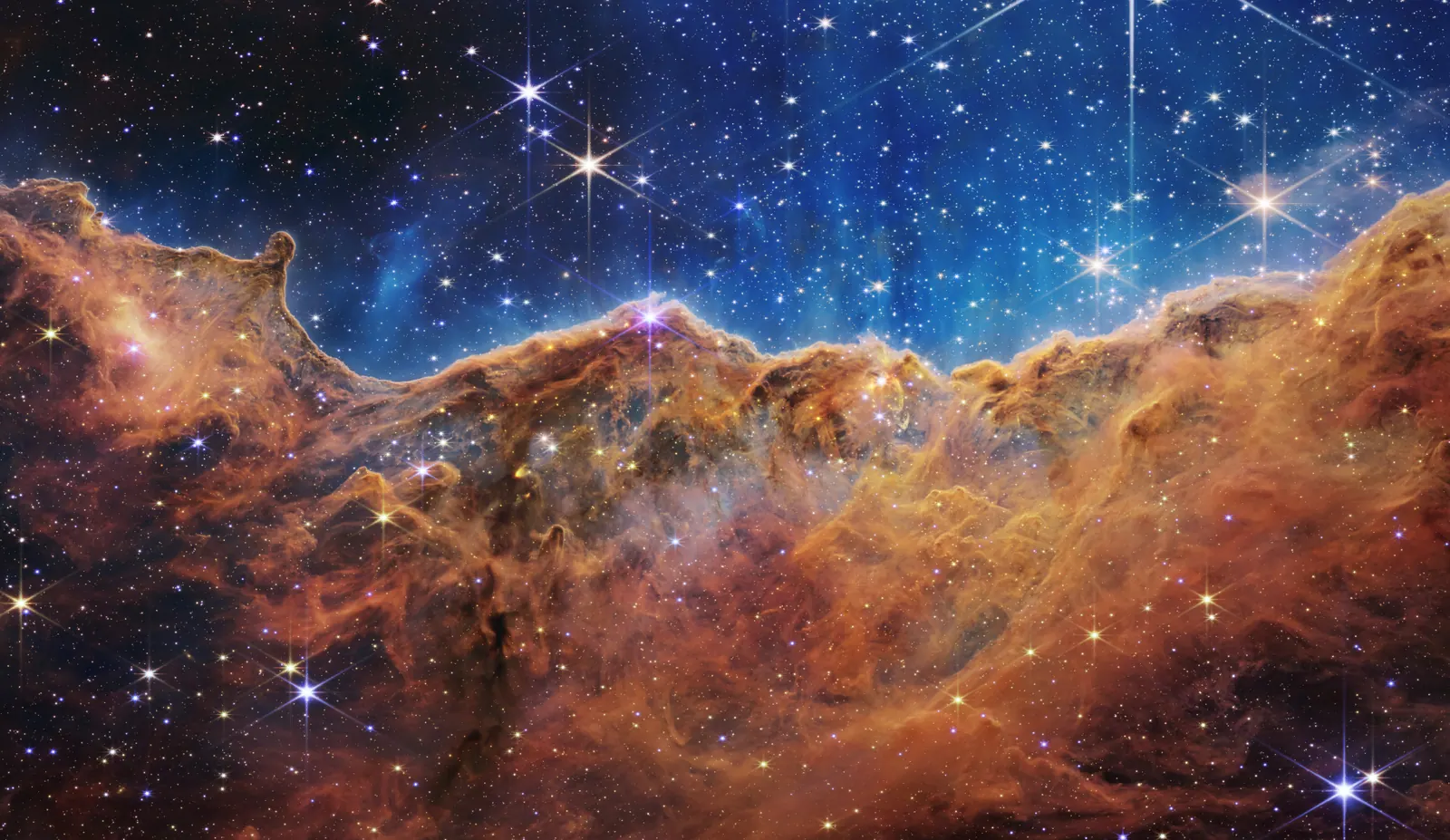 Carina Nebula — "Falaises Cosmiques"